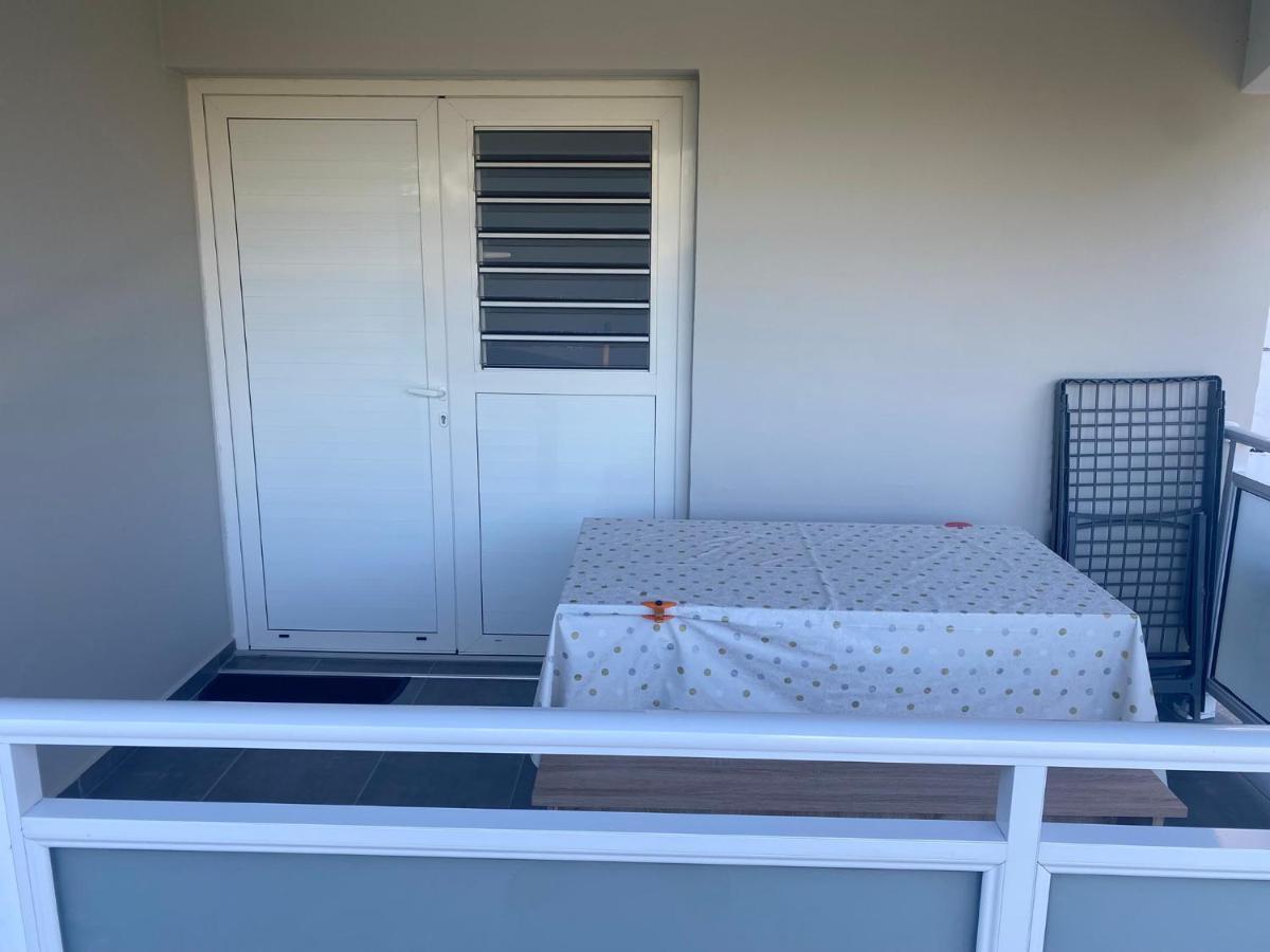 Le Domaine De Kazo Kilou Titine Apartman Le Gosier  Kültér fotó