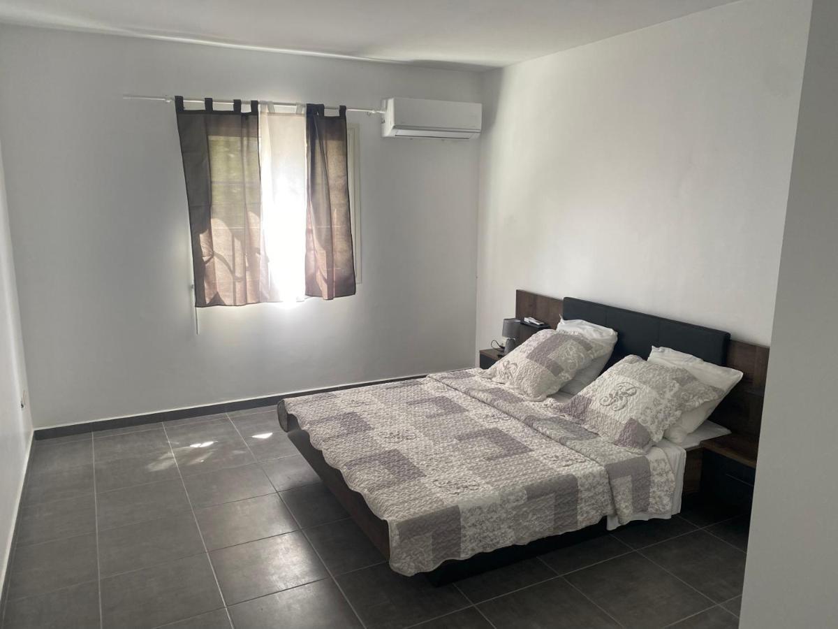 Le Domaine De Kazo Kilou Titine Apartman Le Gosier  Kültér fotó